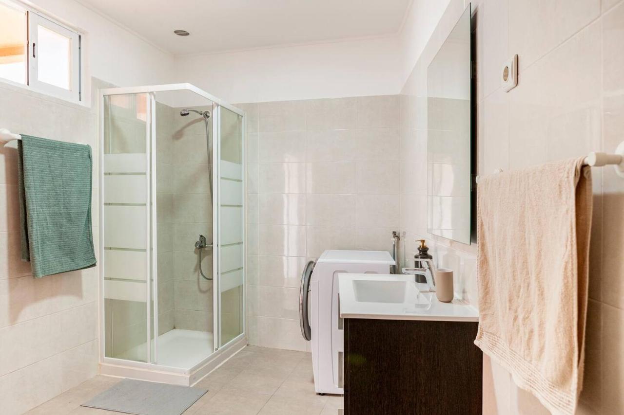Apartamento Relax In Lisbon For 4 People With Terrace And Parking Exterior foto