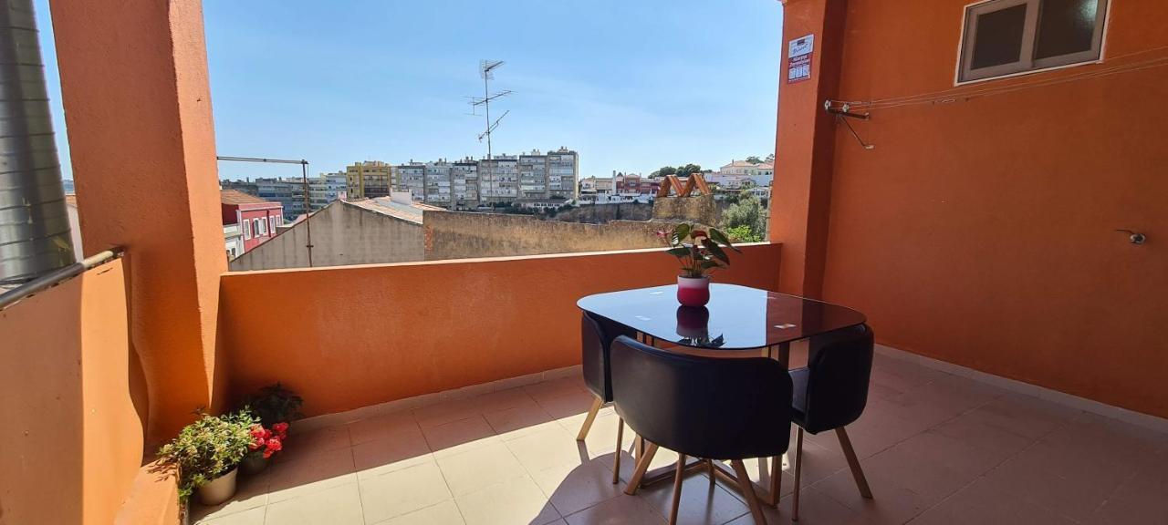 Apartamento Relax In Lisbon For 4 People With Terrace And Parking Exterior foto